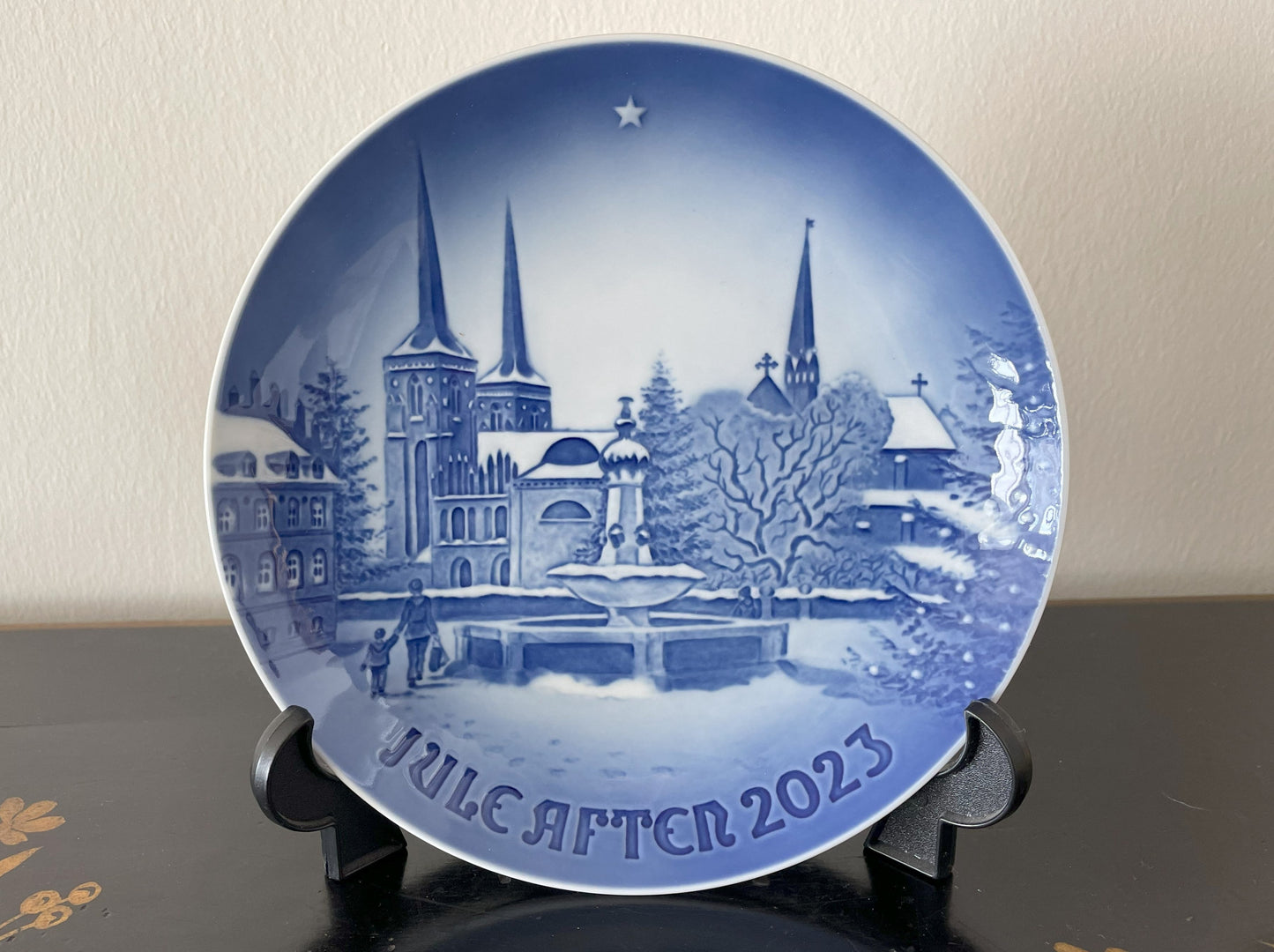 2023 Bing & Grondahl Christmas Plate