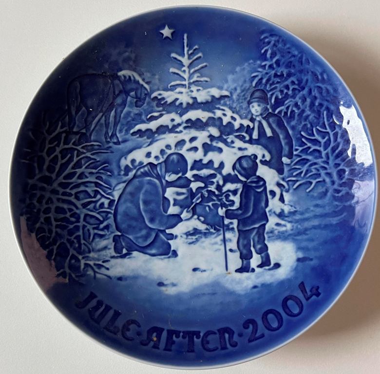 2004 Bing & Grondahl Christmas Plate – Dan Plate Trading